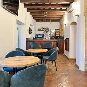 Guest house Hostal Servilia, Carmona (Seville)